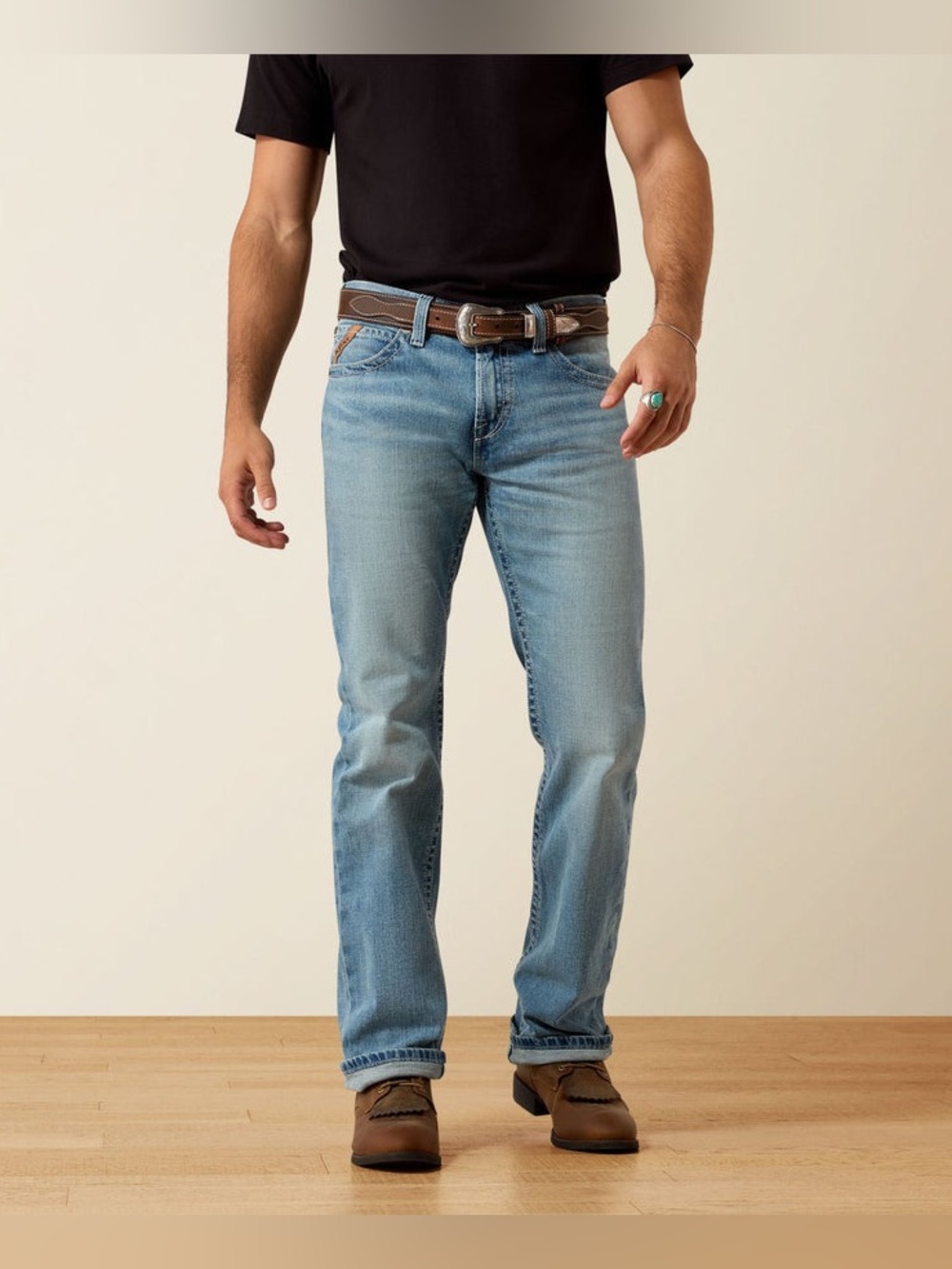 Ariat Men’s 29x32 M7 slim fit jeans lightwash